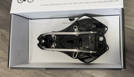 BiSaddle Hurricane Adjustable Bicycle Saddle – Mint in Box