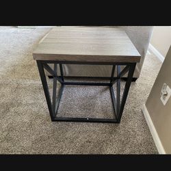 Cocktail And End Table Set 