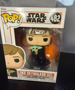 Funko Pop! Star Wars The Mandalorian Luke Skywalker with Grogu #482