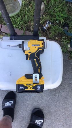 20v Dwalt impact driver