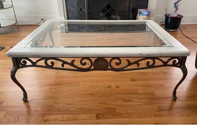 Glass coffe table