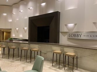 Counter Tops,Vanity,Wall,Cabinets