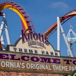 KNOTTS BERRY FARM 🎢🎡🍿🥤🥨🍦(4) DIGITAL TICKETS 🎟️ 🎟️🎟️🎟️ $200 PRICE FIRM