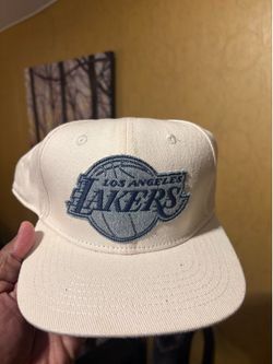 Lakers white SnapBack new