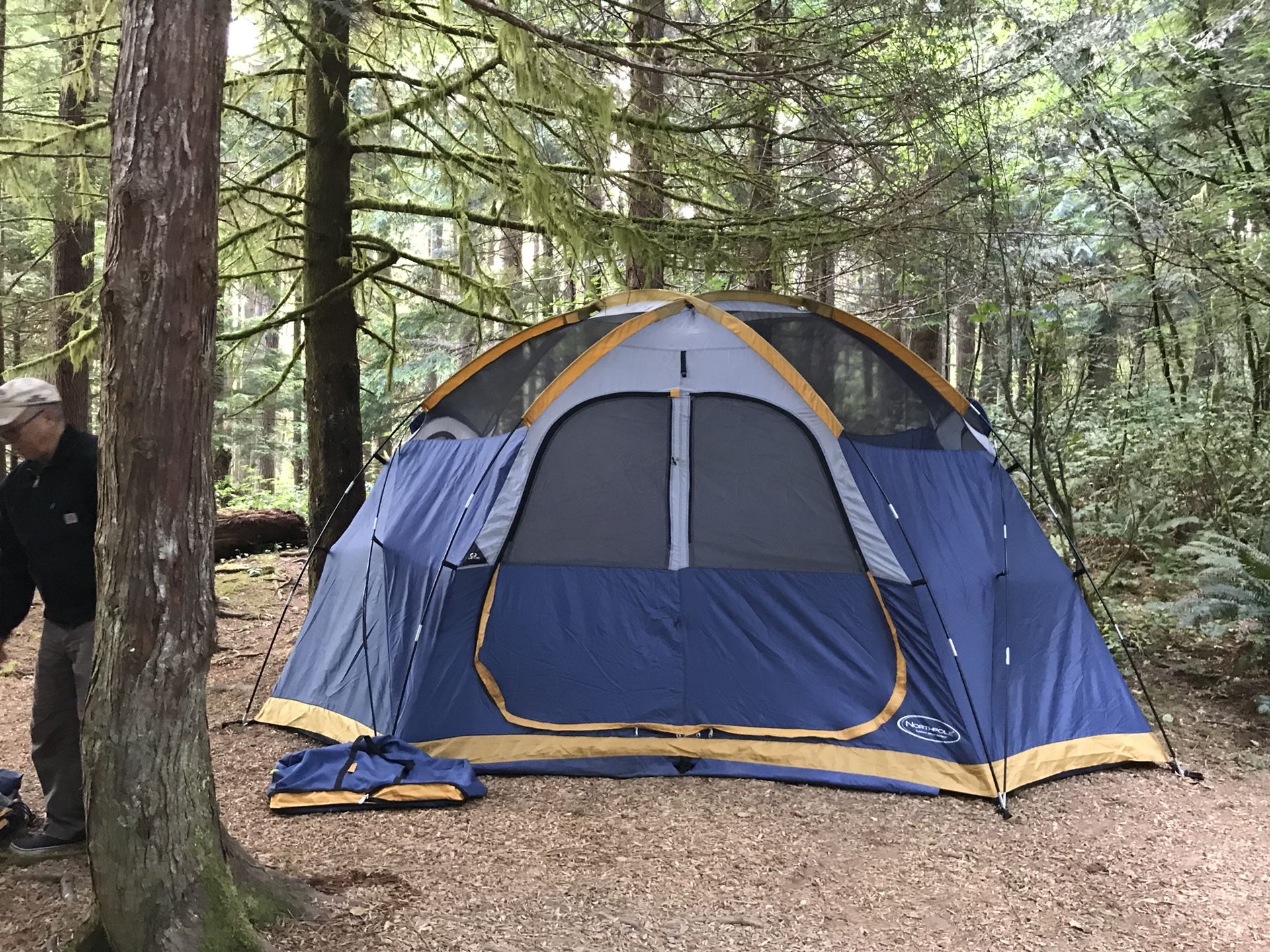 North Pole 2 room tent