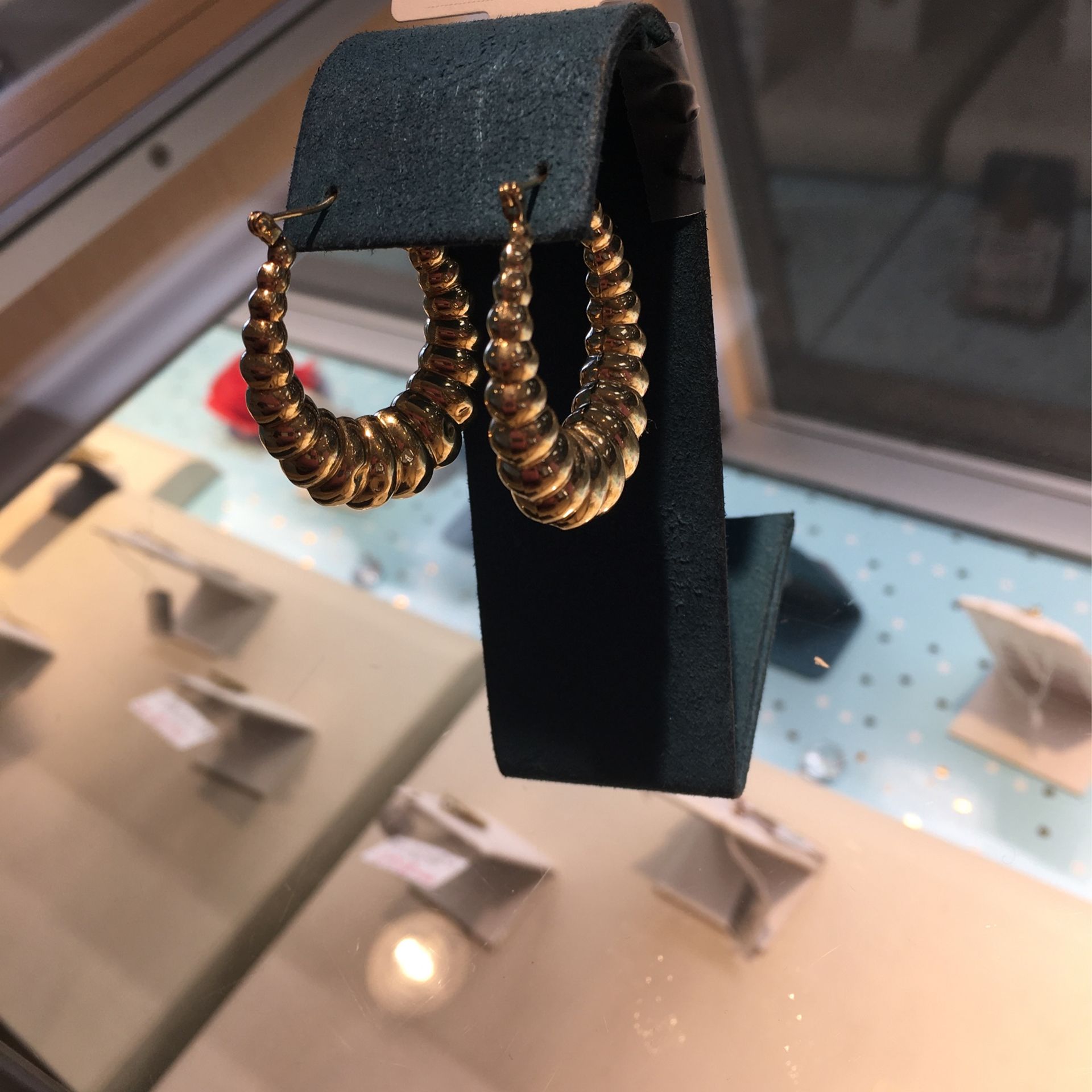 Gold Hoop Earrings for Sale in Las Vegas, NV - OfferUp