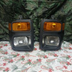 2008-14 Ford E150 E250 E350 Only Left Headlight 