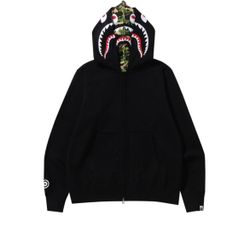 BAPE hoodie medium. double hoodie green camo