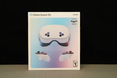 Meta Quest 3S Discover the magic of virtual reality (256 GB)