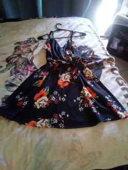 Casual dress 👗 blue dress with flowers floral print spring fling night out