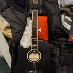 Left Handed. Acoustic Electric Full Body Black Guitar With Accessories Pouch
