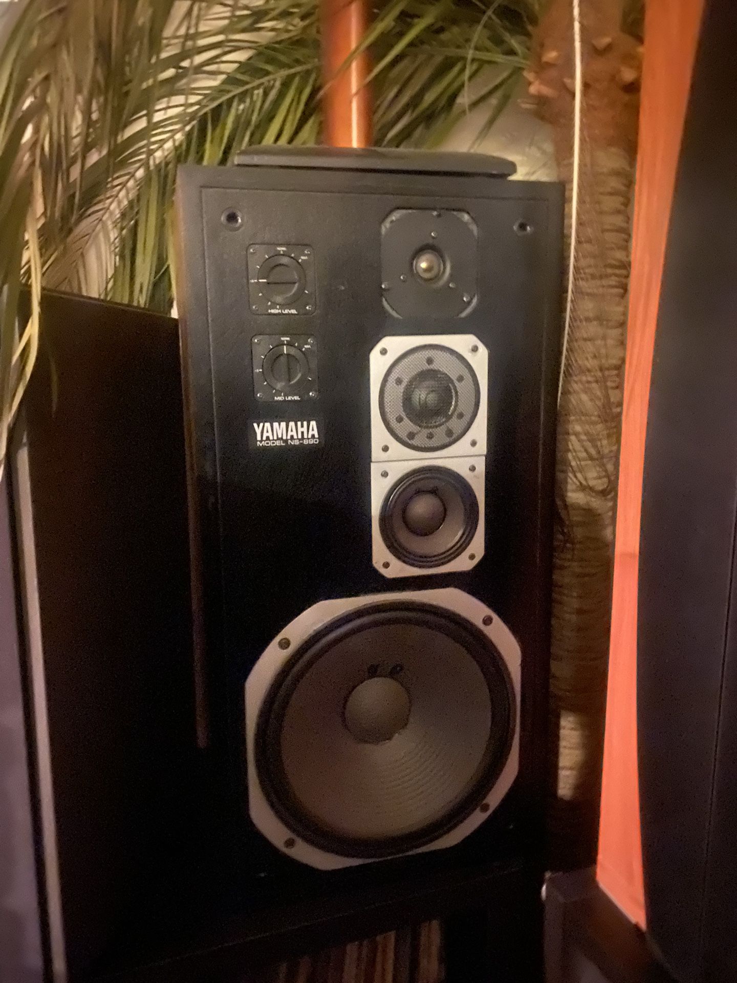 Large Speaker liquidation sale everything must go call for prices for