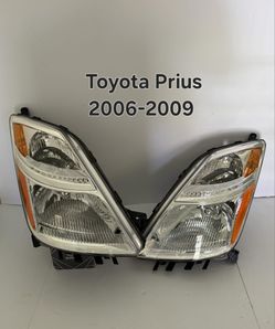 Toyota Prius 2006-2009 Headlights