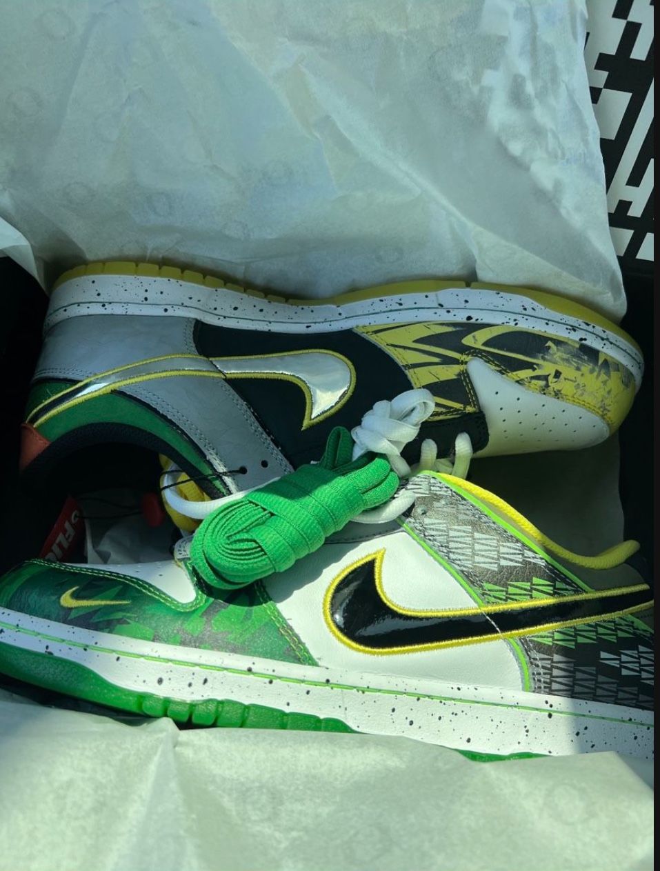 COPY - Nike dunk low “ what the duck” Away multicolored size 10 Nike Dunk Low University of Oregon ?PE  main image 4