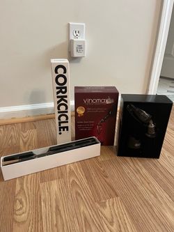 $20 FOR BOTH🍷. BRAND NEW TRIPLE AERATION POURER. WAS $39(PIC 3). BRAND NEW WINE BOTTLE CHILLER. 🍷. WAS $25(PIC 5) SALE $20 FOR BOTH !!!!