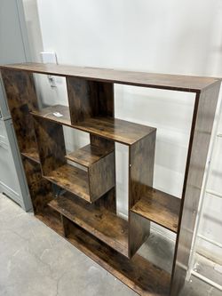 Newly assembled Irregular Wooden Bookshelf, Geometric Bookcase w/Open Compartments