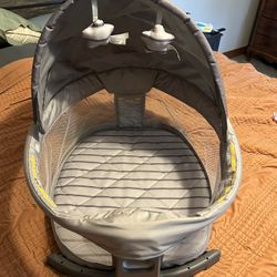 Pack N Play Bassinet + Changing Table Attachments