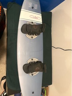 Neptune MFG GTO Wakeboard w/ Adjustable Bindings