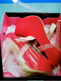 Red golden beaded heels