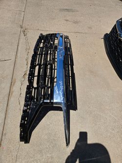 Chevy tahoe suburban grille oem