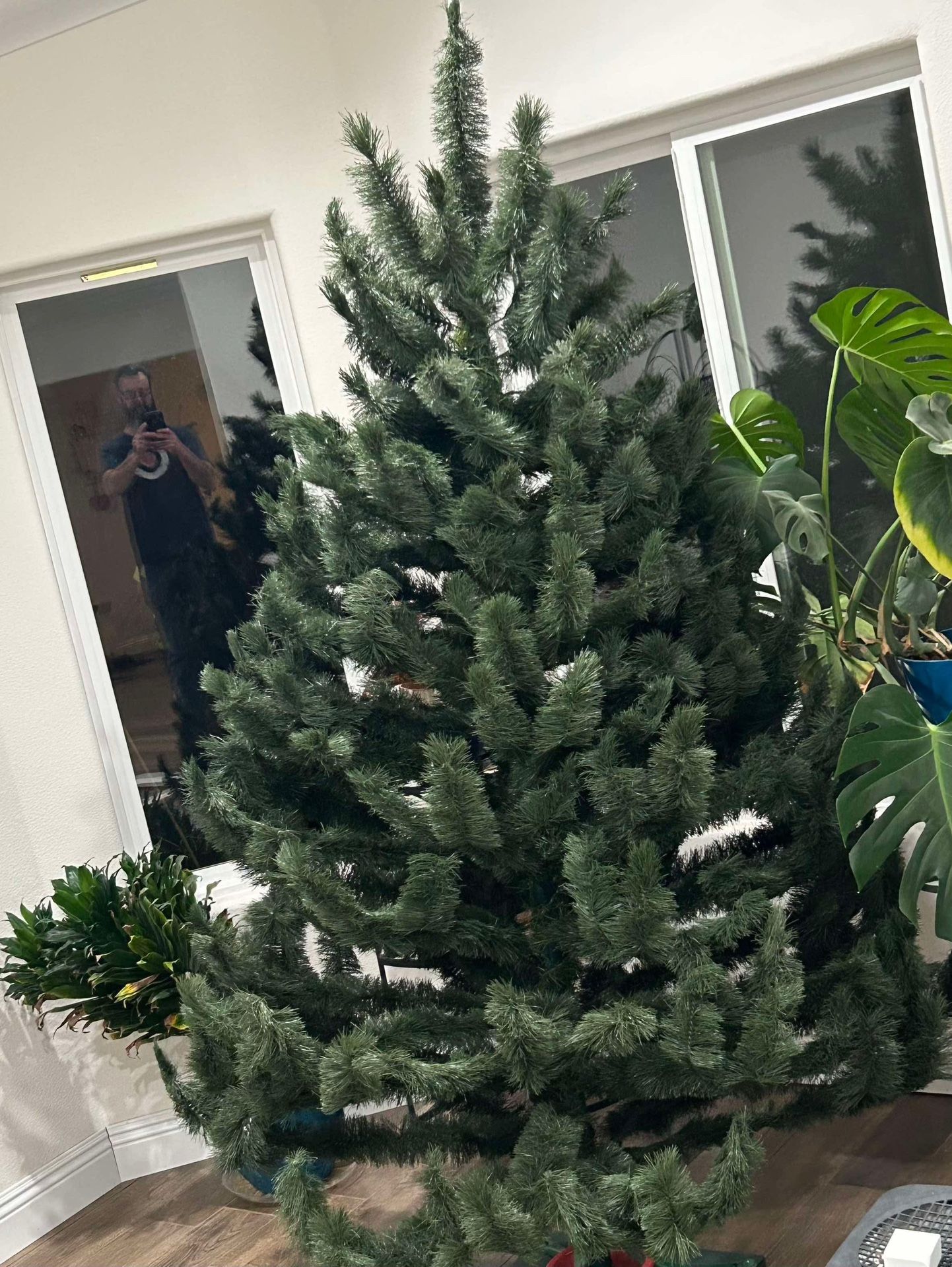 VINTAGE 7’ 6” ARTIFICIAL CHRISTMAS TREE FROM THE 70s~DAD BUILT STURDY BASE~BEAUTIFUL~FULL