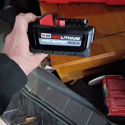 Milwaukee Red Lithium Hight Output Battery. 6.0 A