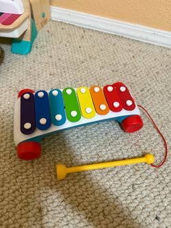 Selling used toys in great condition