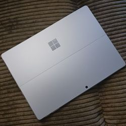 Microsoft Surface PRO 9 13 Inch 2880x1920 Touchscreen Intel Core i7 12th Gen 16 GB RAM 512 GB SSD Webcam Wi-Fi & BT Wireless Windows 11 Professional 