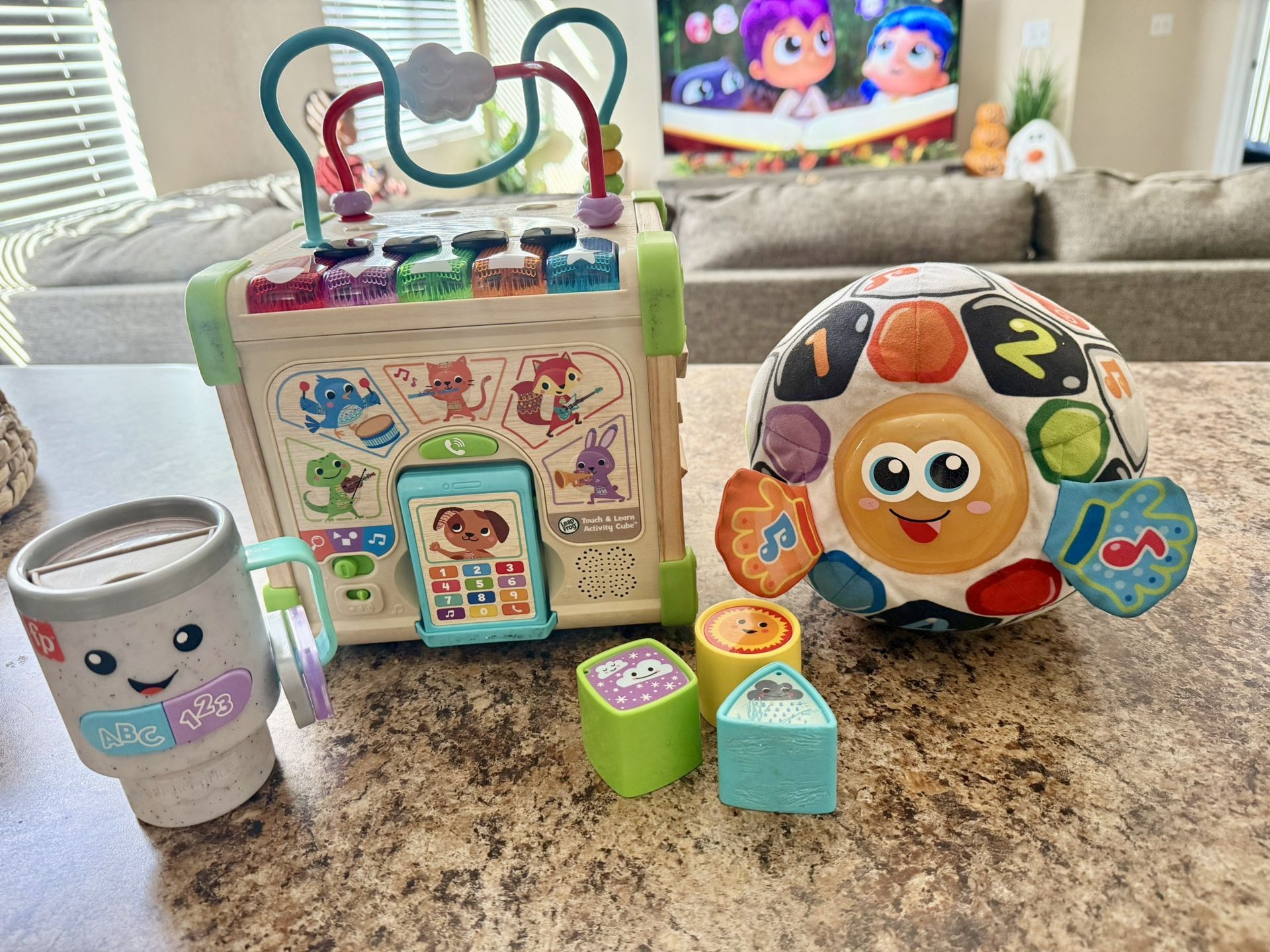 Infant/toddler toys