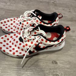 Nike Roshe Run “Polka Dot” – Size 10 – Rare & Fun