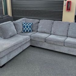 Sectional Couch 