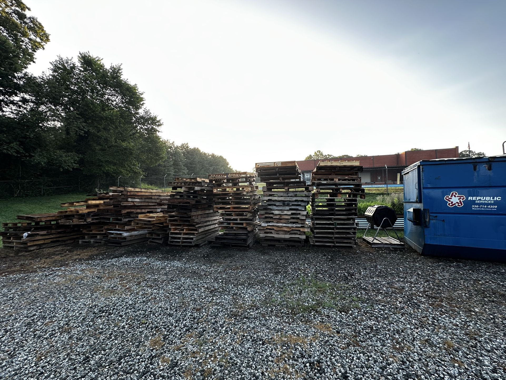 Free Pallets And Wood For Projects. New Arrivals Everyday