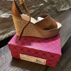 Tory Burch Wedges Size 8