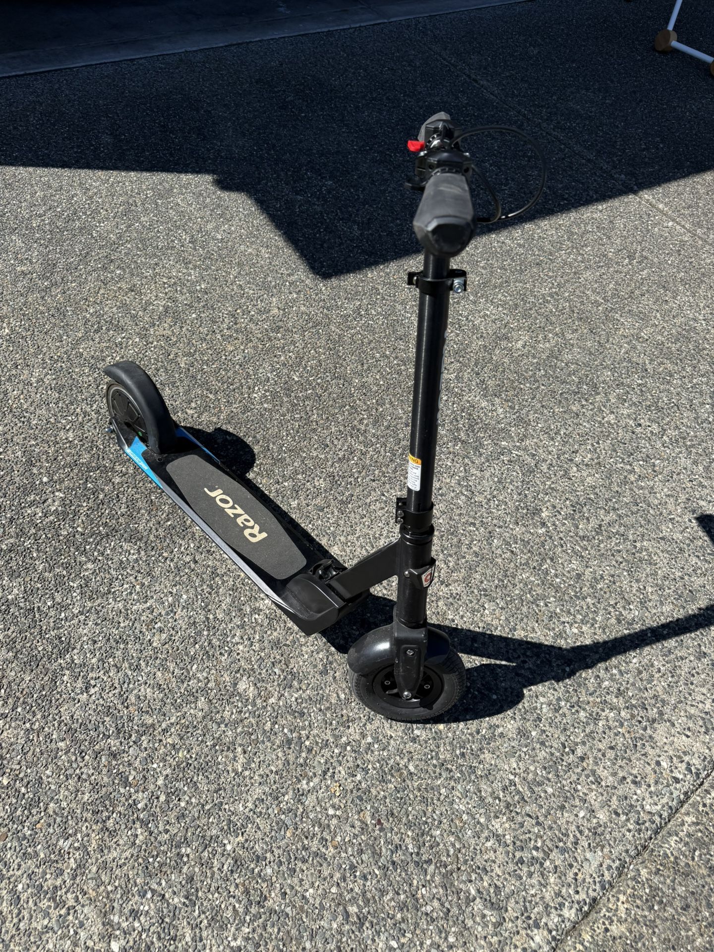 RAZOR E PRIME AIR ELECTRIC SCOOTER