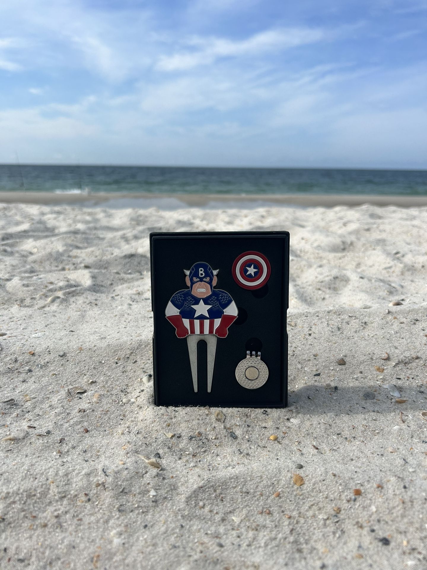 Captain America Golf Divot Tool