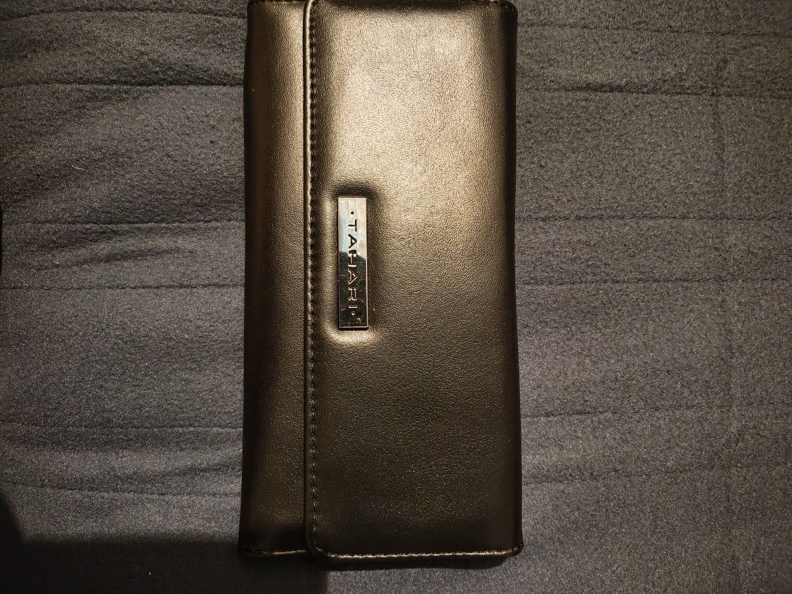 Tahari Style Tri-fold Wallet