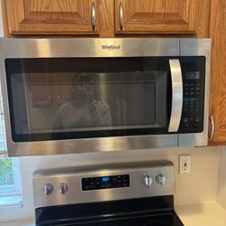Whirlpool Microwave Oven (BEST OFFER ACCEPTED)