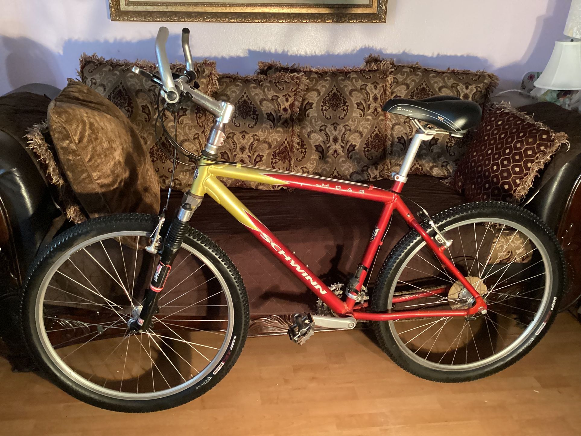 26” Mountain Schwinns 7005 Aluminum Bike Mens Excellent Condition $150