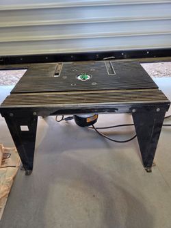 Craftsman Commercial 1 HP Router with accessories