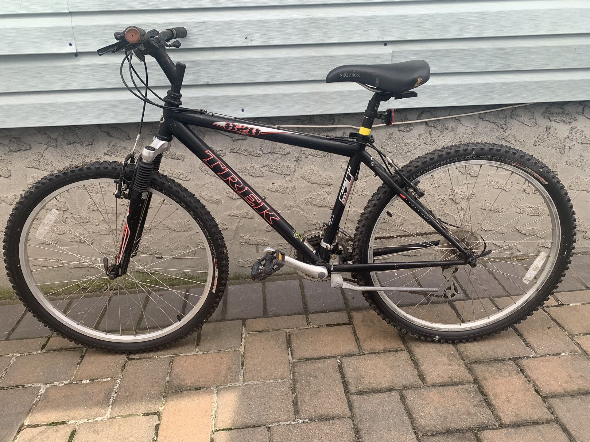 Mountain Bike Trek 820