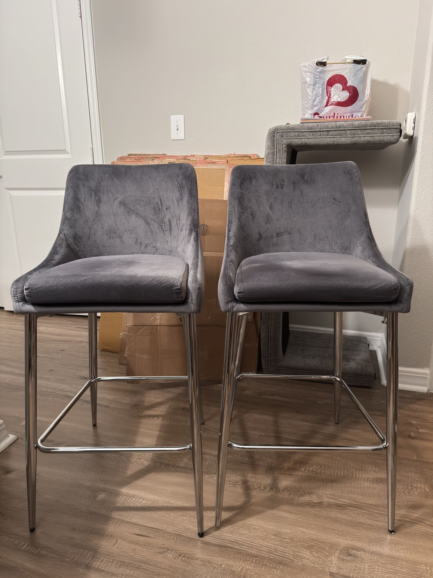 Set Of 2 Barstools 