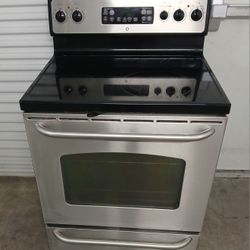 GE Electric Range Oven and Glass Top Stove with 4 Burners