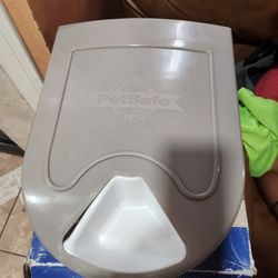 5 Meal Pet Feeder 