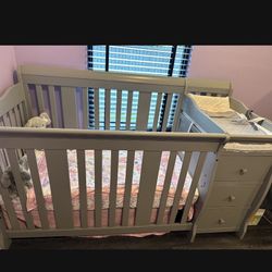 5 In 1 Baby Crib 