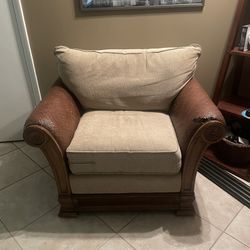 Big Living Room Chair 