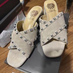 Women’s Heels/ Shoes