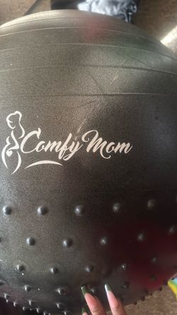 Comfy mom pregnancy ball
