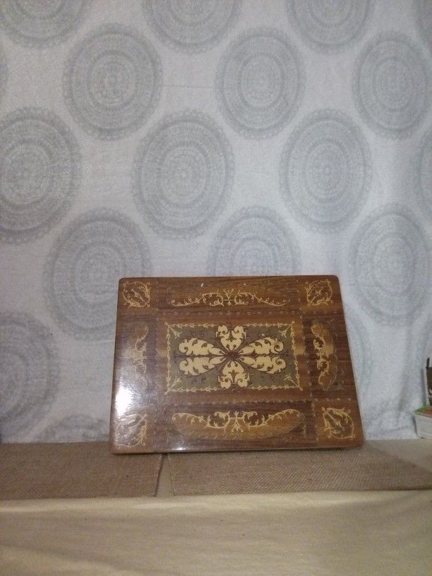Maspa Inlaid Wood music Box With Swiss Gears