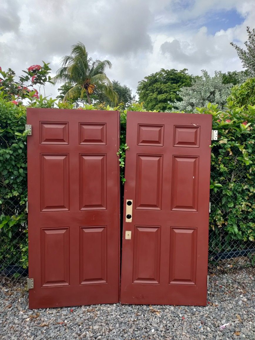 Exterior Fiberglass Double Doors Good Condition I Believe There Are Impact But The Stickers Have Been Removed Are Painted Over 36x36x79