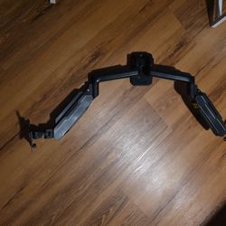 Dual Monitor Articulating Arm Mount